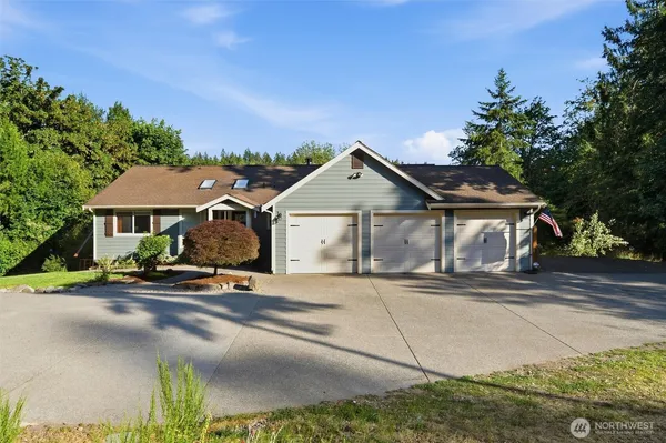 $958,000 | 6317 Crescent Beach Road Northwest, Vaughn, WA 98394