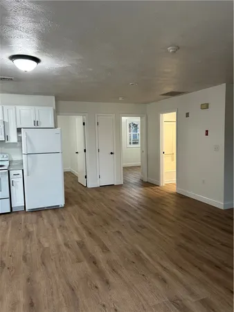 $2,000 | 304 Front Street, Unit 2R, Lincoln, RI 02865