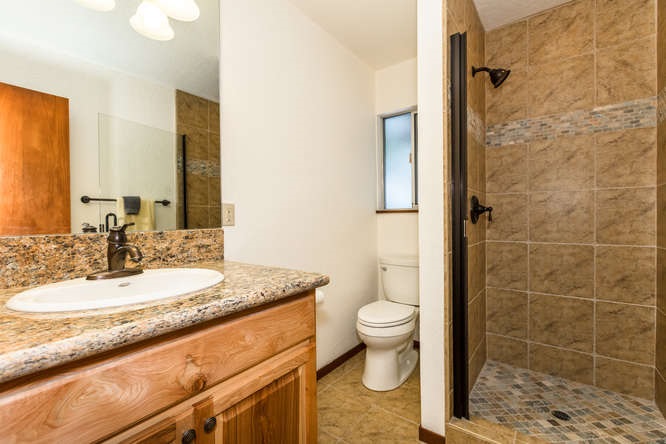 10543 Washoe Road Truckee, CA 96161 - Photo 12 of 14 Gallery Image 12