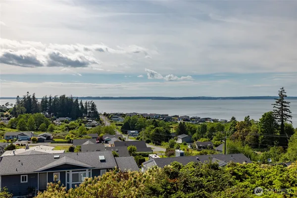 $995,000 | 987 North W Camano Drive, Camano Island, WA 98282