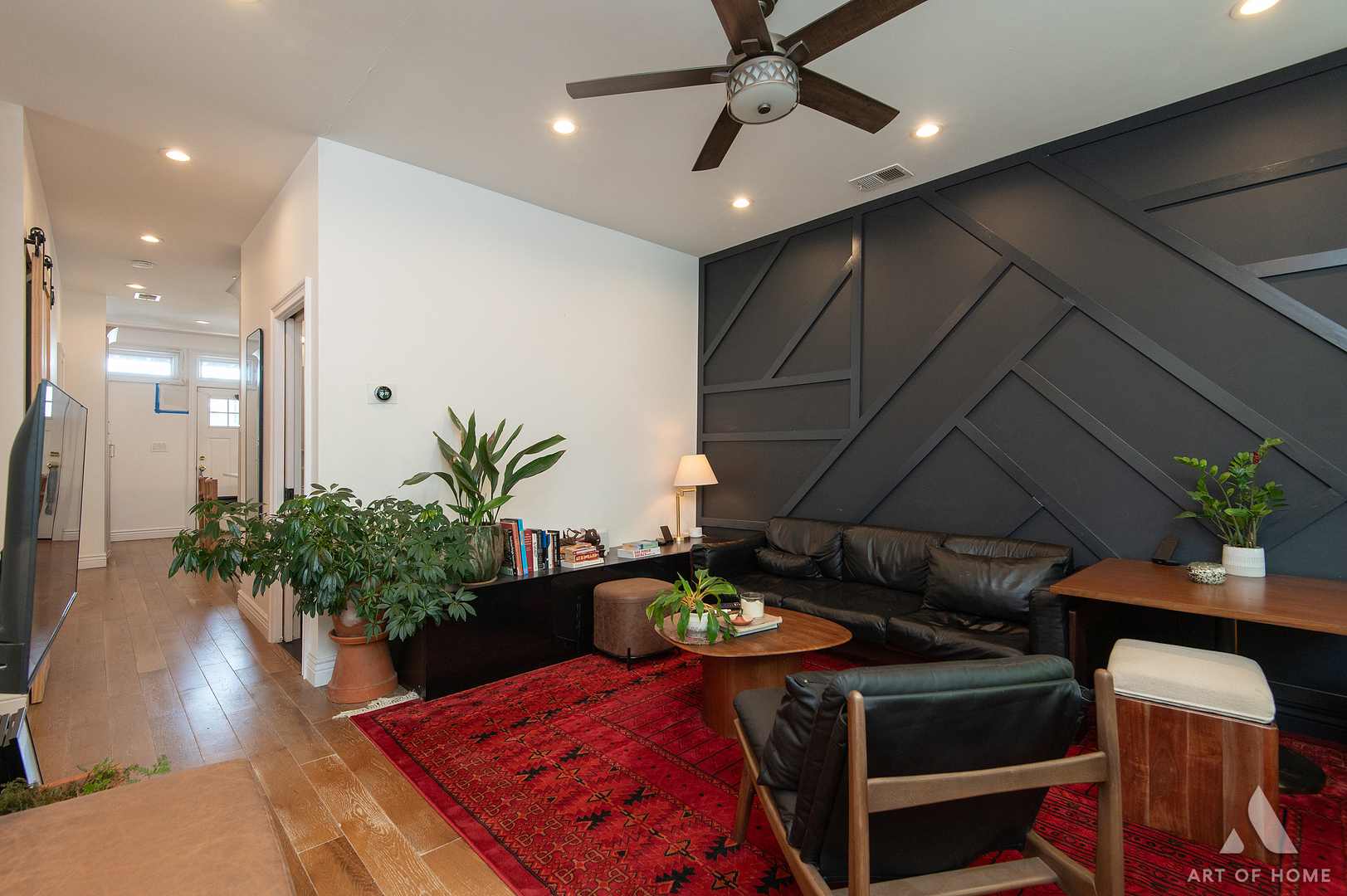 2821 North Springfield Avenue Chicago, IL 60618 - Photo 7 of 49