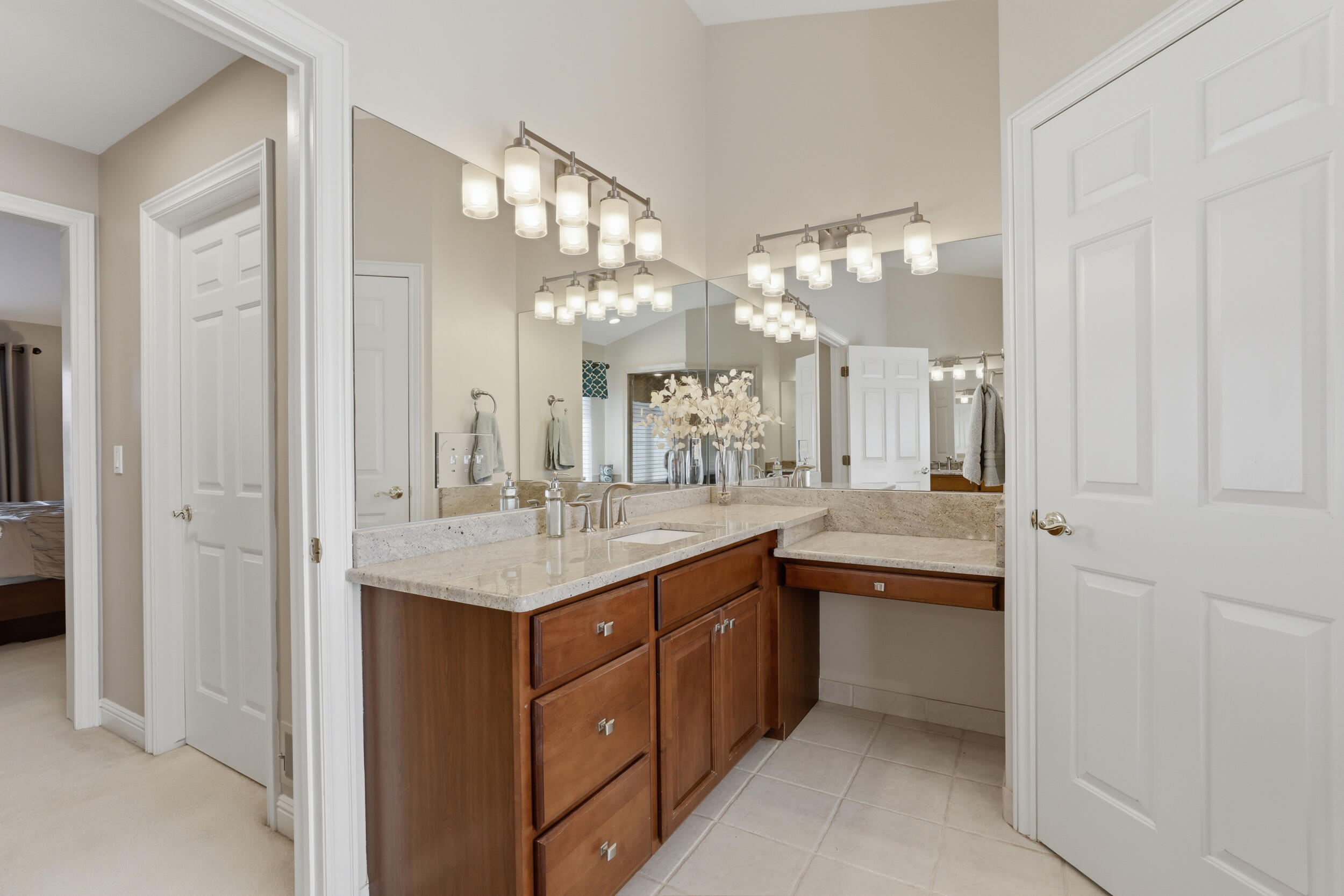 48240 Gladstone Road Canton, MI 48188 - Photo 41 of 59 48240 gladstone rd-64