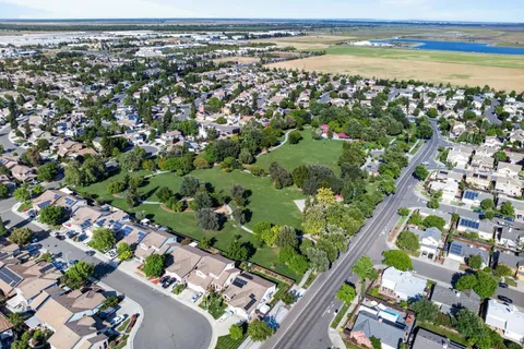 $689,000 | 14 Hiller Court, Woodland, CA 95776