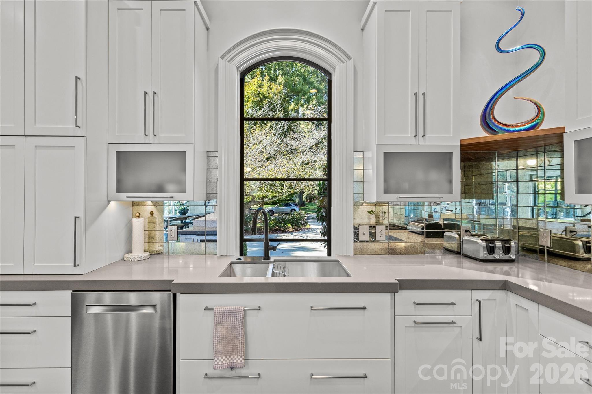 727 Colville Road Charlotte, NC 28207 - Photo 17 of 48