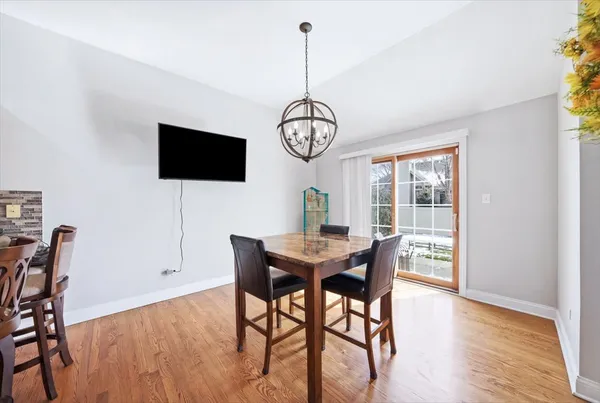 $390,000 | 315 Louisa Street North, Shorewood, IL 60404