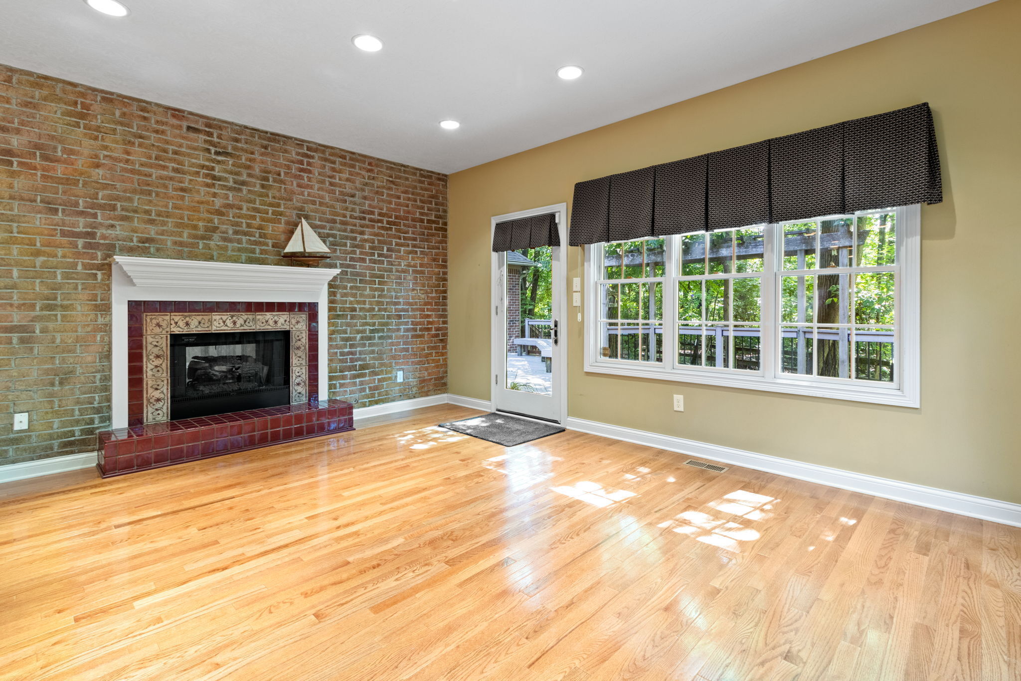 7581 Sloop Circle Fishers, IN 46038 - Photo 26 of 44