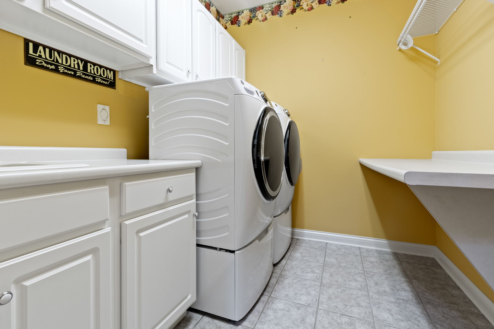 7581 Sloop Circle Fishers, IN 46038 - Photo 29 of 44