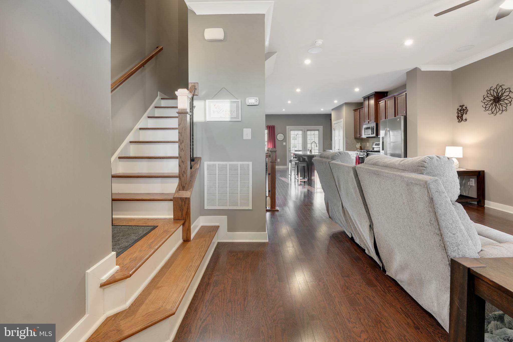 18002 Red Cedar Road Dumfries, VA 22026 - Photo 4 of 63