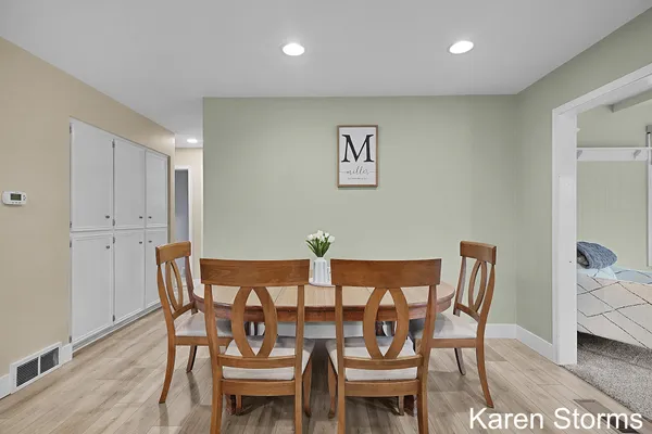 $410,000 | 7362 Windgate Drive, Jenison, MI 49428