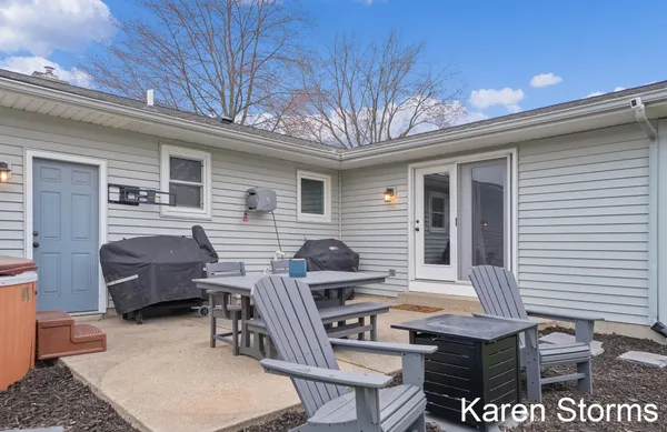$410,000 | 7362 Windgate Drive, Jenison, MI 49428