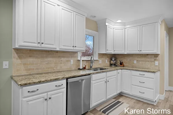 $410,000 | 7362 Windgate Drive, Jenison, MI 49428