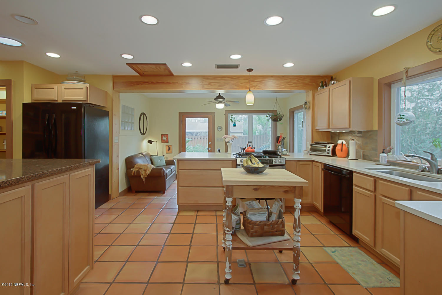 162 Nautilus Road St. Augustine, FL 32086 - Photo 13 of 25 Room to work