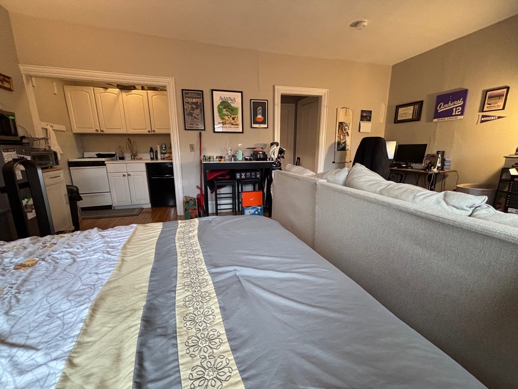 82 Charles Street, Unit 4F Boston, MA 02114 - Photo 4 of 9