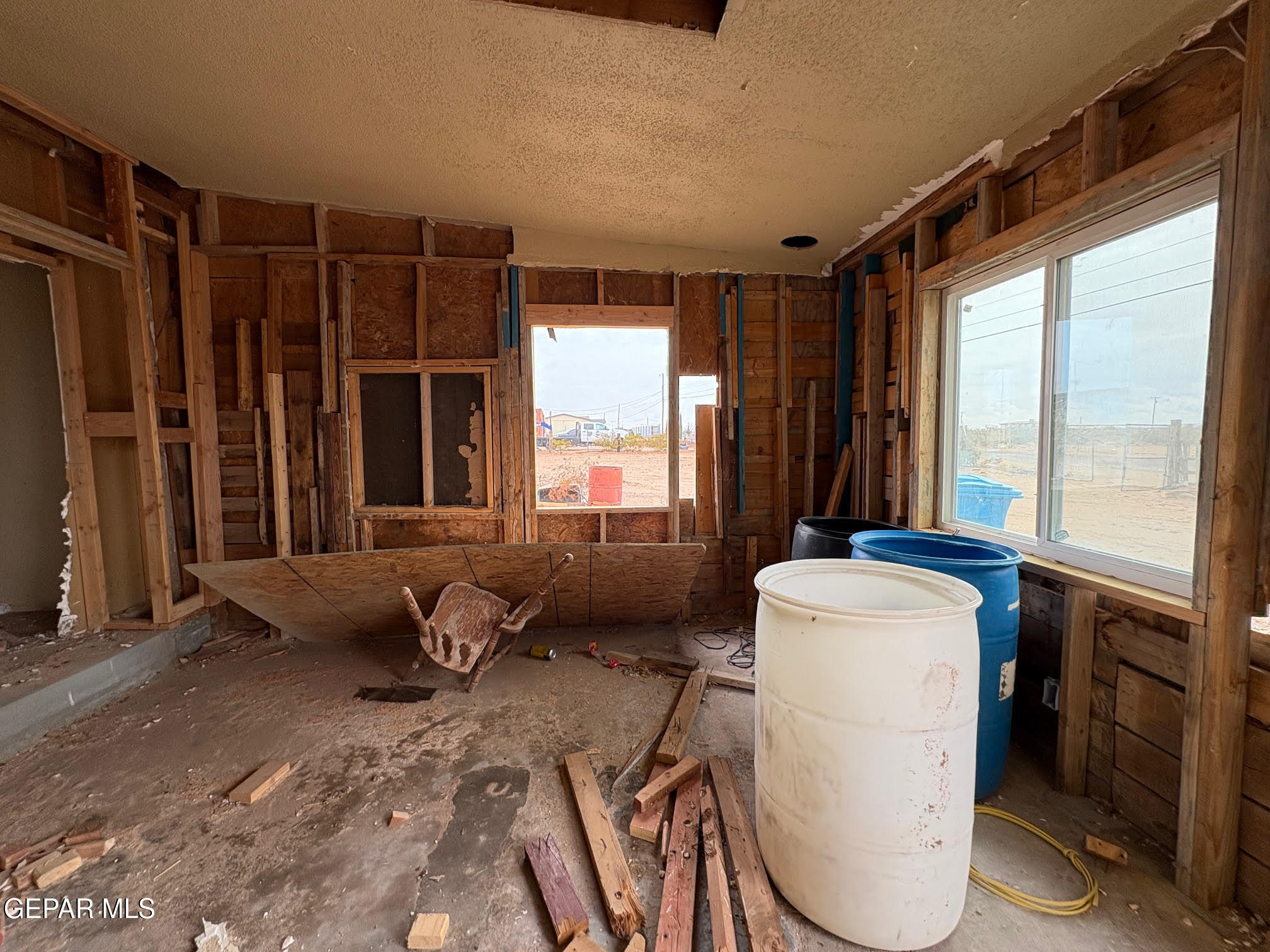 15551 Lowell Road El Paso, TX 79928 - Photo 6 of 11 5