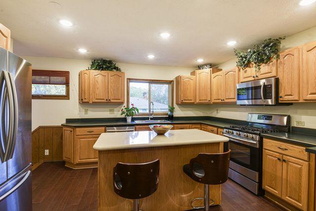 9728 Oxborough Road Bloomington, MN 55437 - Photo 8 of 21 Gallery Image 8