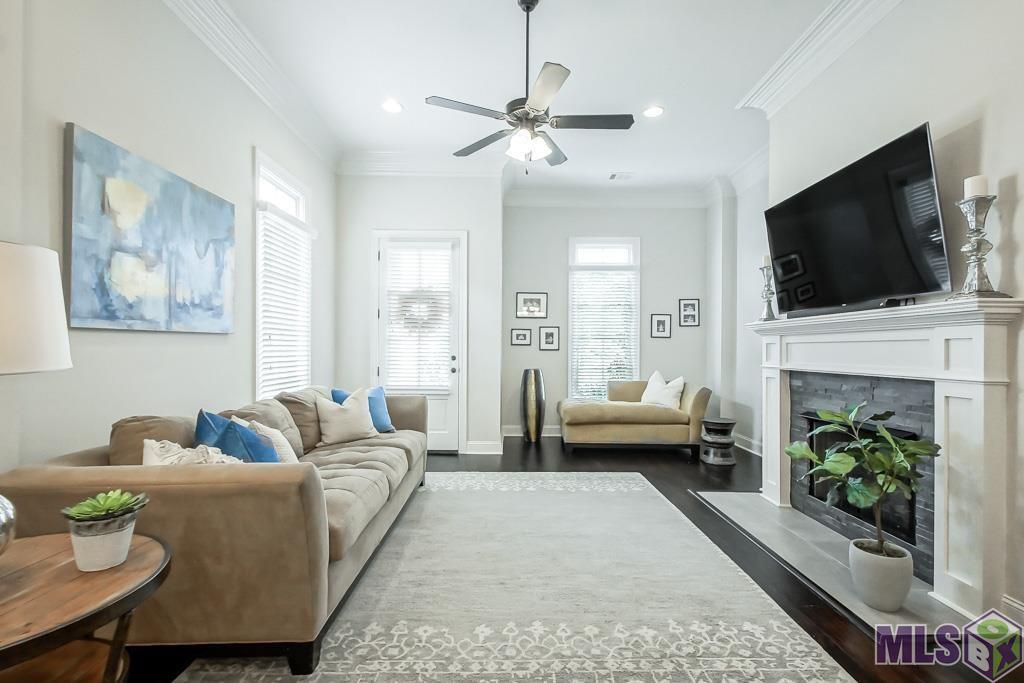 2958 Cresthaven Avenue Baton Rouge, LA 70810 - Photo 1 of 16