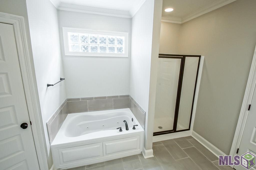 2958 Cresthaven Avenue Baton Rouge, LA 70810 - Photo 10 of 16