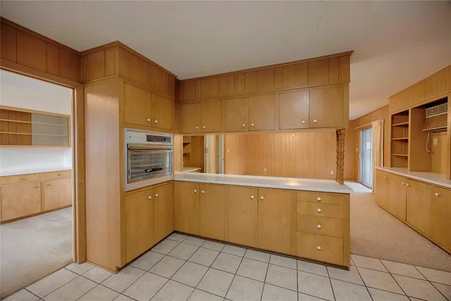 a view of a storage & utility room