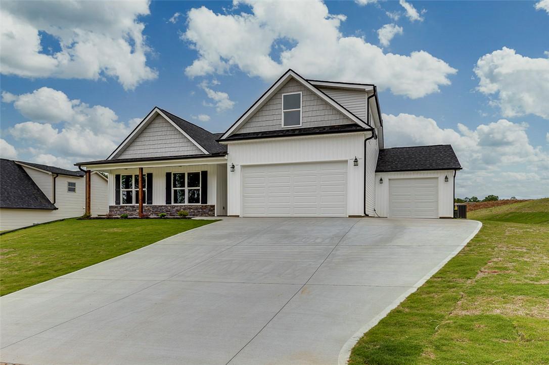 112 Walters Way Liberty, SC 29657 - Photo 2 of 39 Gallery Image 2