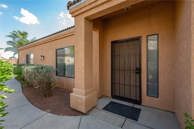 $389,900 | 1428 Palm Drive, Laughlin, NV 89029