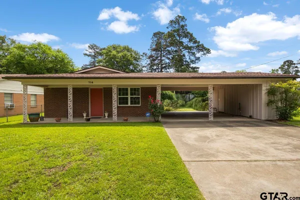 $179,000 | 714 Marshall, Carthage, TX 75633