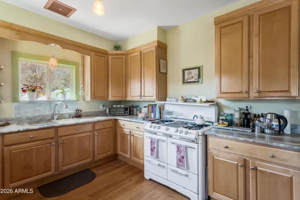 $377,500 | 122 Van Dyke Street, Bisbee, AZ 85603