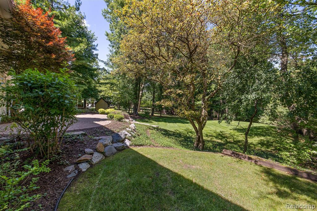 1300 East Fairview Lane Rochester Hills, MI 48306 - Photo 10 of 64