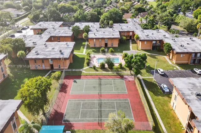 $249,999 | 9459 Southwest 76th Street, Unit R7, Miami, FL 33173