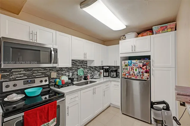$249,999 | 9459 Southwest 76th Street, Unit R7, Miami, FL 33173