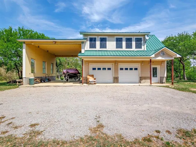 $250,000 | 9555 County Road 456, Brownwood, TX 76801