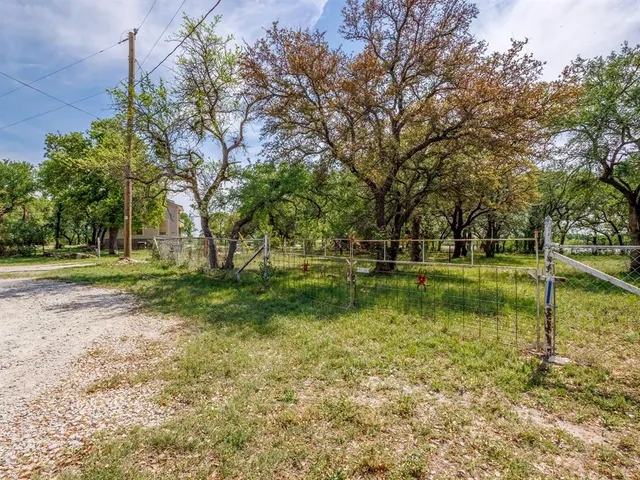 $250,000 | 9555 County Road 456, Brownwood, TX 76801