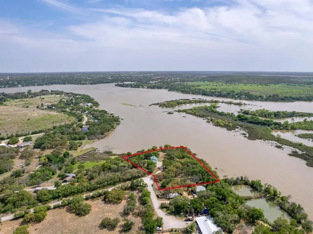 $250,000 | 9555 County Road 456, Brownwood, TX 76801