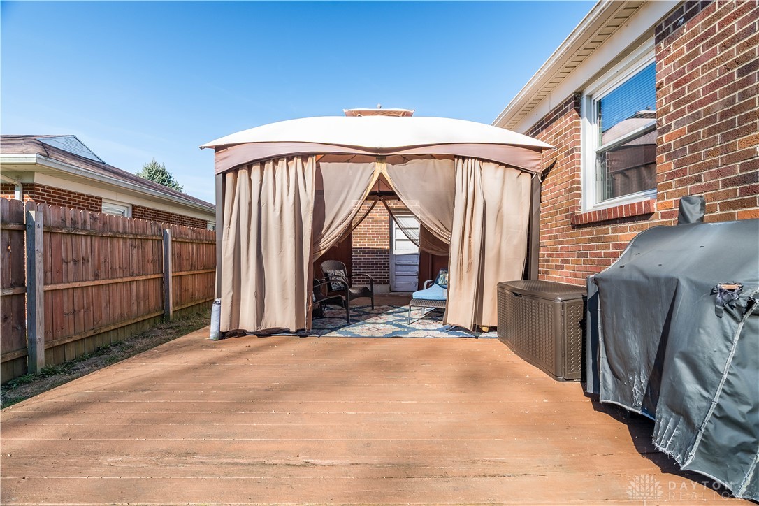 1742 Northgate Road Springfield, OH 45504 - Photo 25 of 27 Deck w/ Pergola