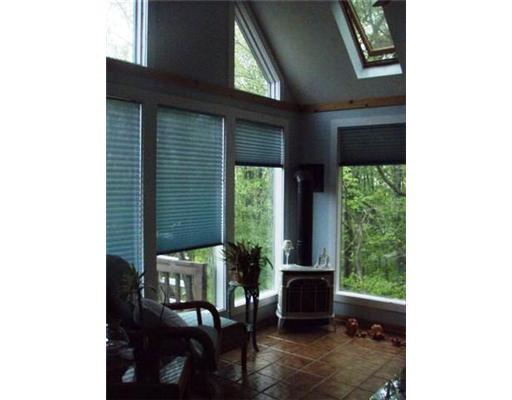 476 Woodland Road Pittsburgh, PA 15237 - Photo 12 of 17 Den/Family/Great Room. Floor to ceiling windows bring the outdoors inside in the Sun room with cathedral ceiling and ceramic flooring