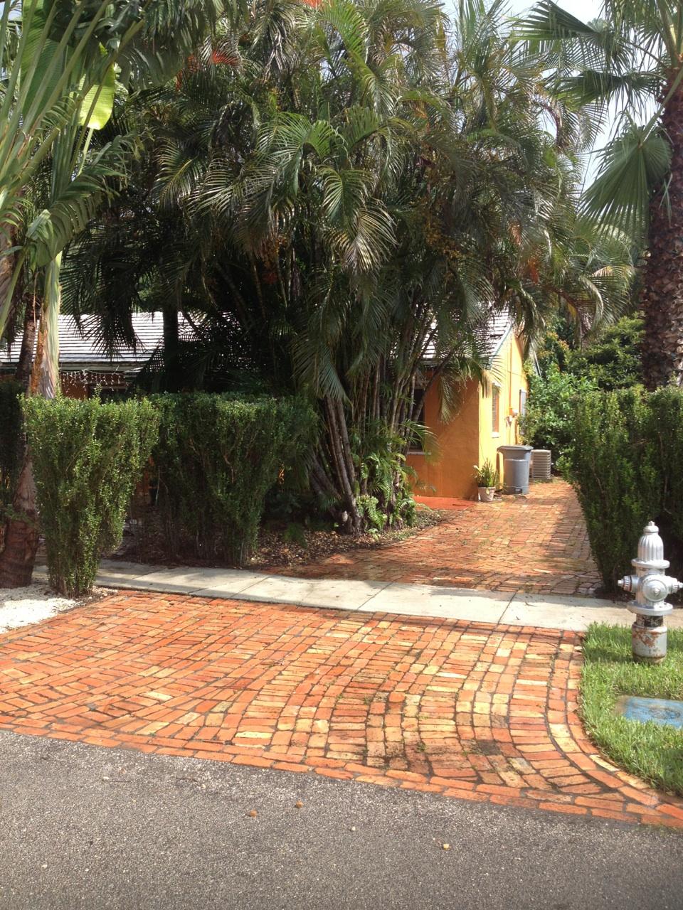631 Eddy Street Boca Raton, FL 33487 - Photo 1 of 6 Front