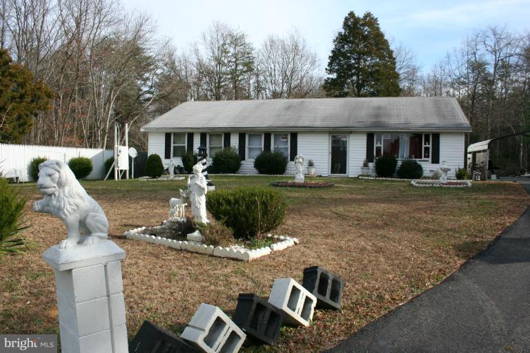 3183 Pomona Road Colonial Beach, VA 22443 - Photo 2 of 23 Exterior (Front)
