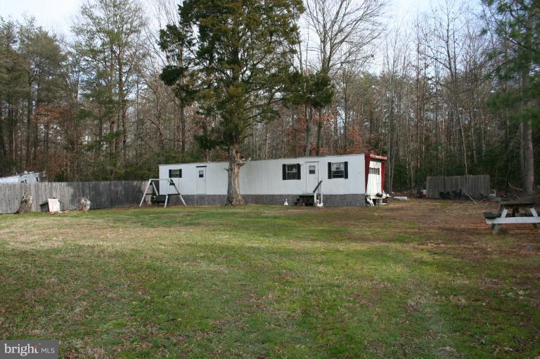 3183 Pomona Road Colonial Beach, VA 22443 - Photo 8 of 23 Exterior (Rear)