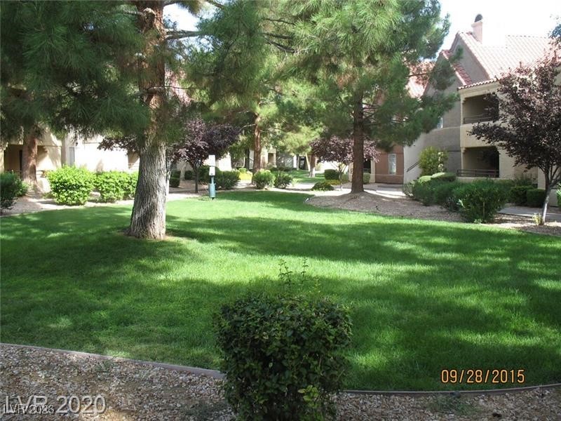 2200 South Fort Apache Road, Unit 2178 Las Vegas, NV 89117 - Photo 6 of 6 View of grassy yard