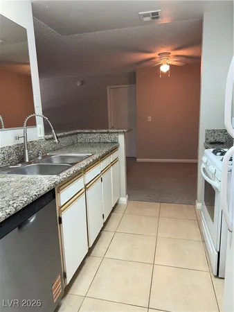 $1,450 | 2200 South Fort Apache Road, Unit 2178, Las Vegas, NV 89117