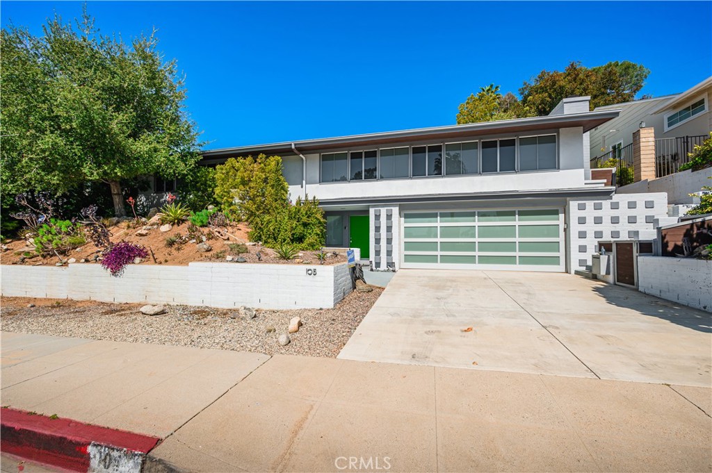 105 West Kenneth Road Glendale, CA 91202 - Photo 4 of 48 front view of a house