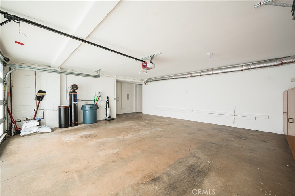 105 West Kenneth Road Glendale, CA 91202 - Photo 46 of 48 a view of a room with gym equipment