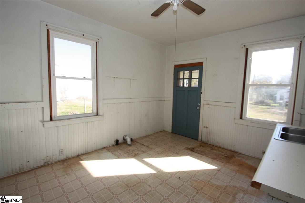 605 Milton Road Joanna, SC 29351 - Photo 11 of 28 Gallery Image 11
