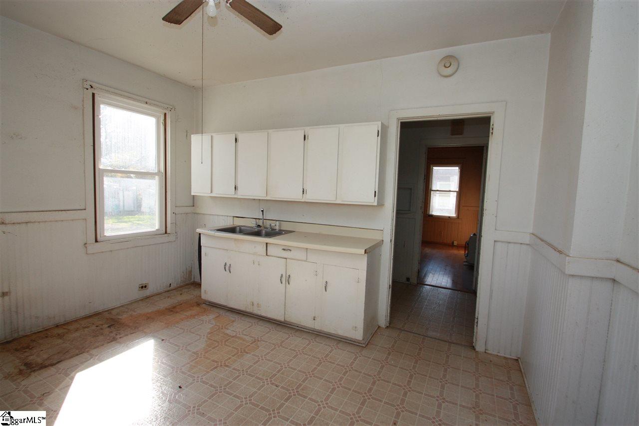 605 Milton Road Joanna, SC 29351 - Photo 12 of 28 Gallery Image 12