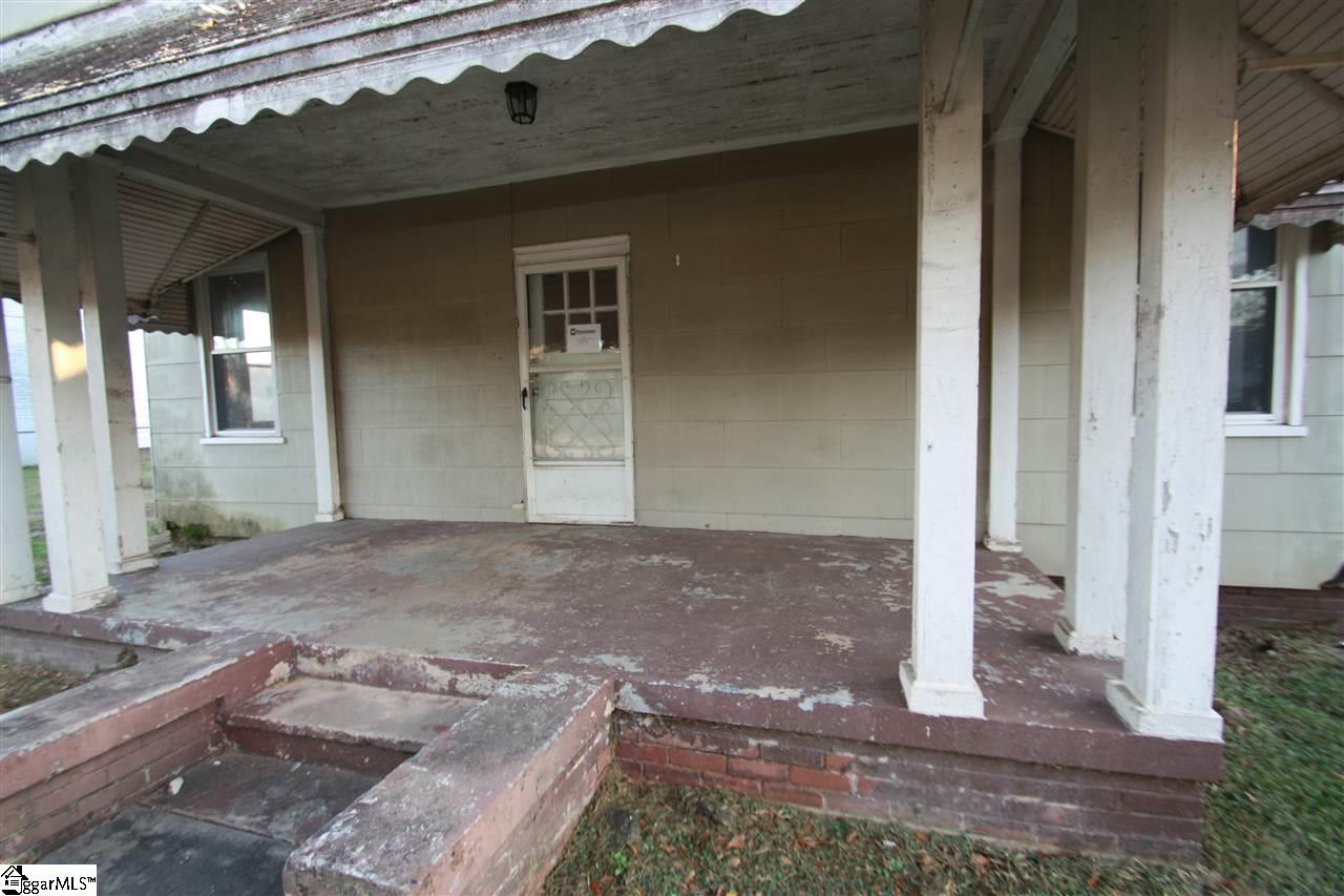 605 Milton Road Joanna, SC 29351 - Photo 3 of 28 Gallery Image 3