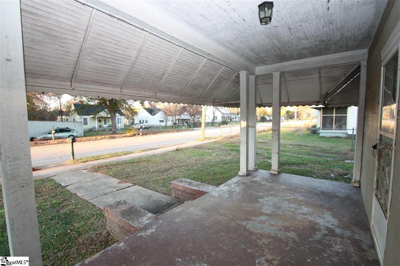 605 Milton Road Joanna, SC 29351 - Photo 6 of 28 Gallery Image 6