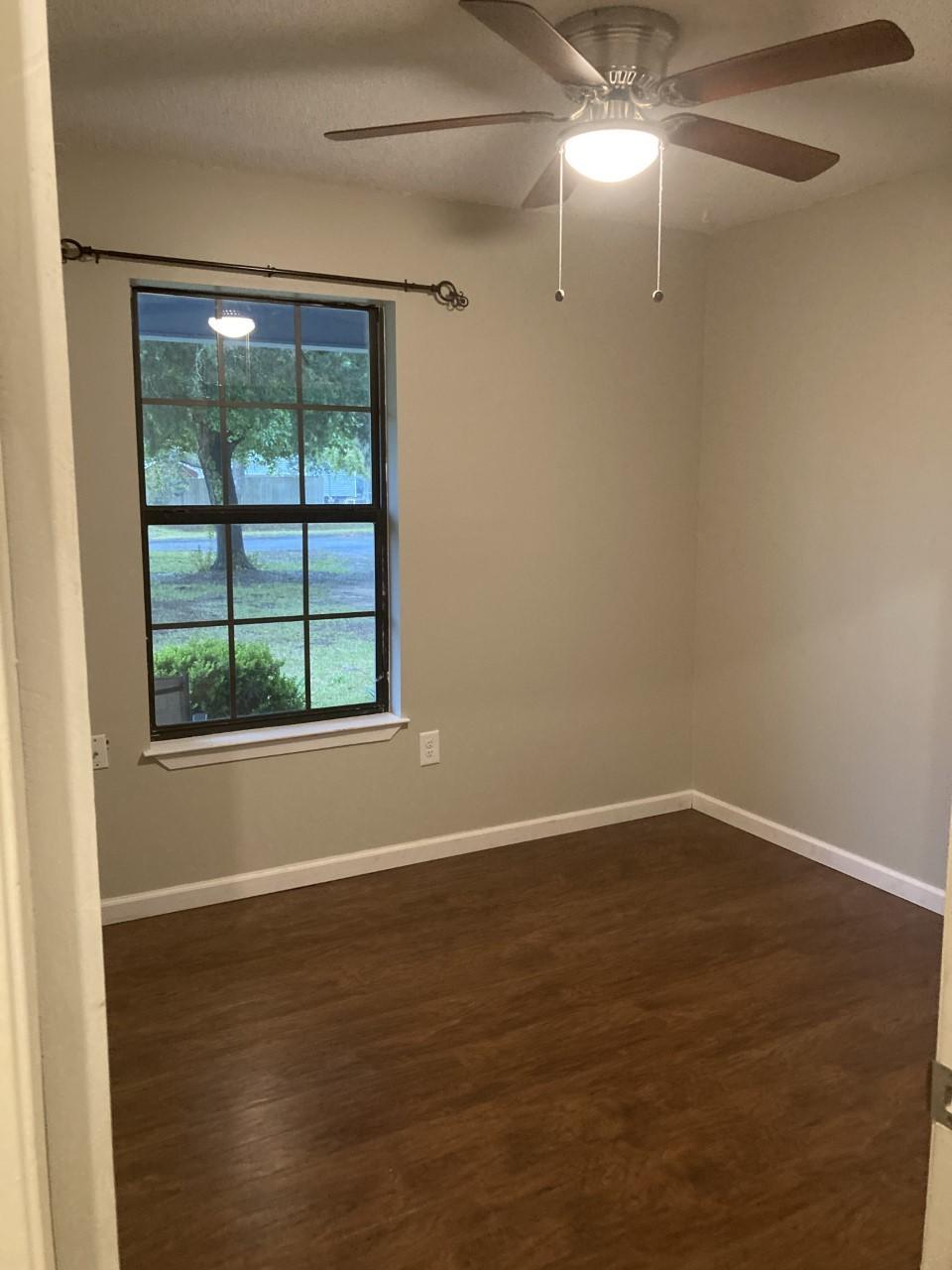 285 Willow Avenue Freeport, FL 32439 - Photo 6 of 10 285bedrm2