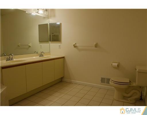 184 Nebula Road Piscataway, NJ 08854 - Photo 14 of 24