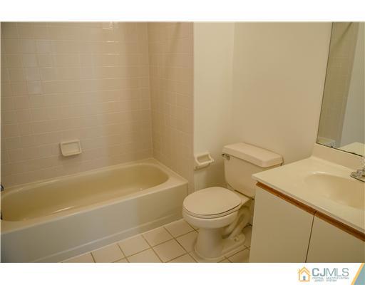 184 Nebula Road Piscataway, NJ 08854 - Photo 17 of 24