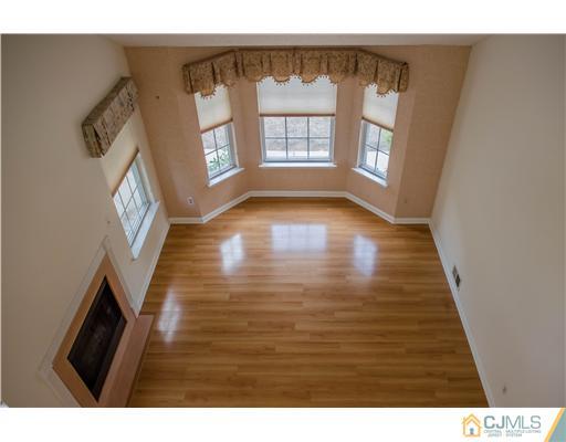 184 Nebula Road Piscataway, NJ 08854 - Photo 5 of 24