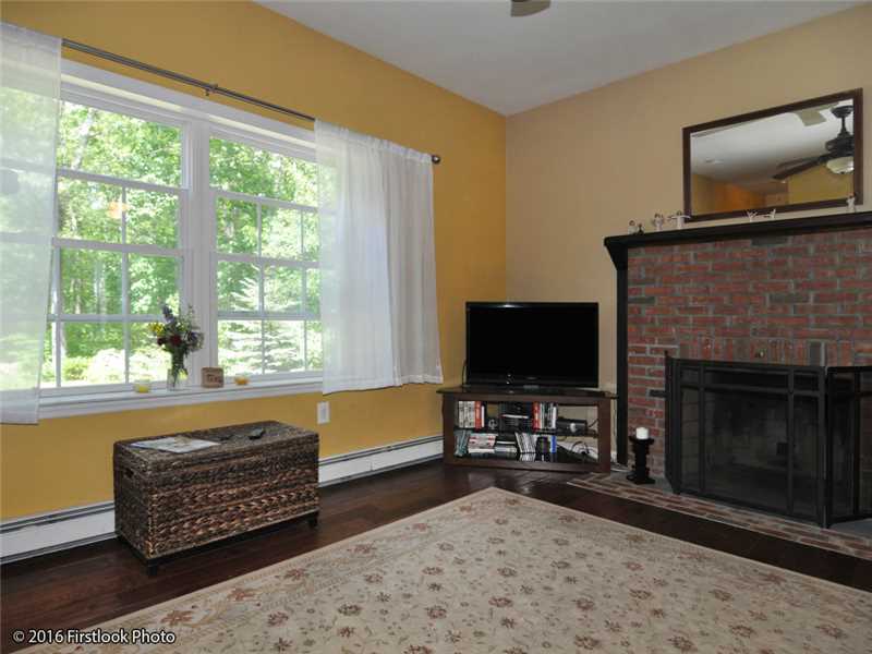118 Gold Mine Road Foster, RI 02825 - Photo 4 of 25 Living Room.